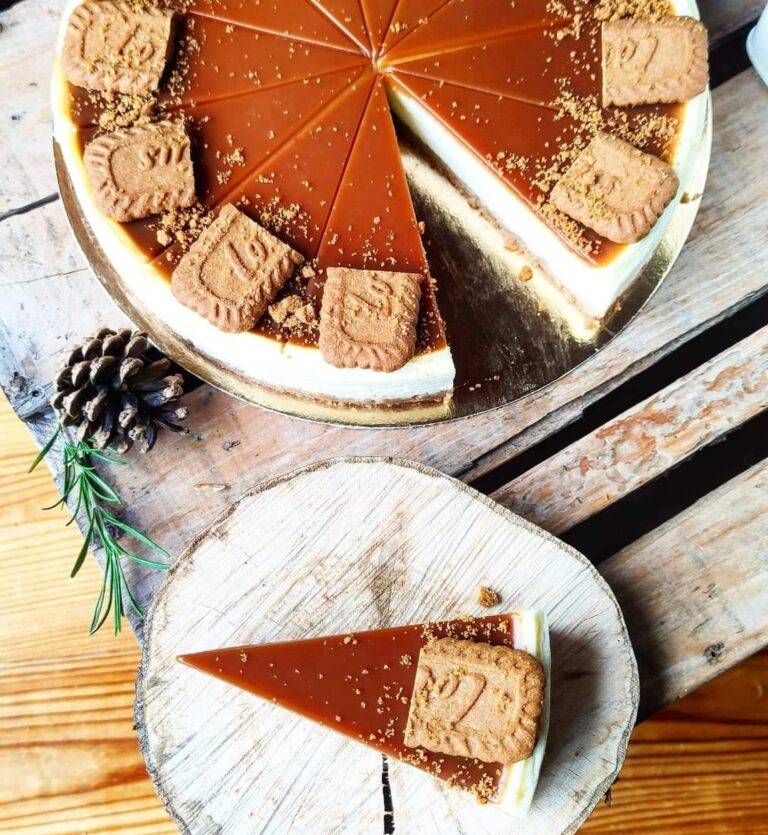 Upečte si chutný cheesecake se slaným karamelem