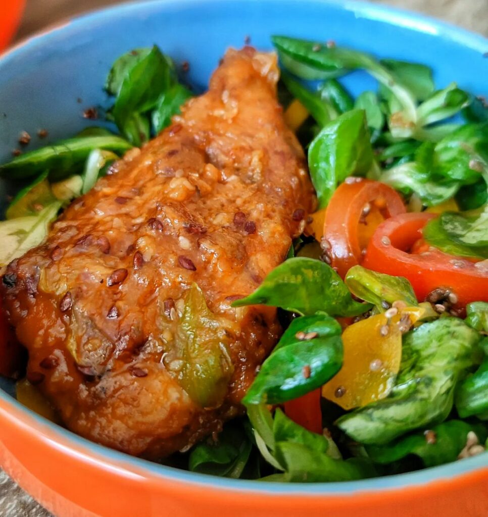 Kuřecí maso v chilli česnekovo-medové omáčce