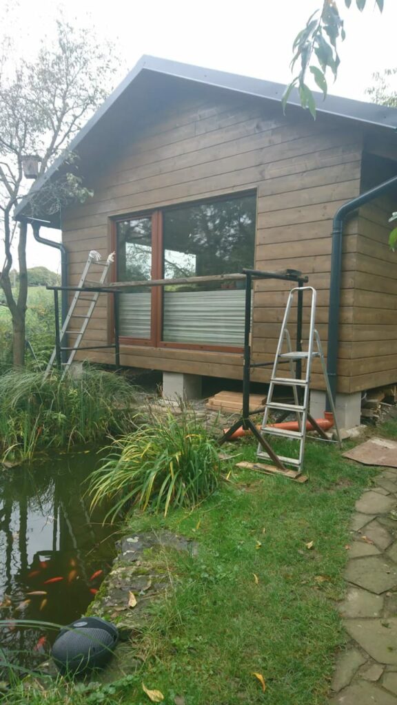 dřevěný zahradní domeček