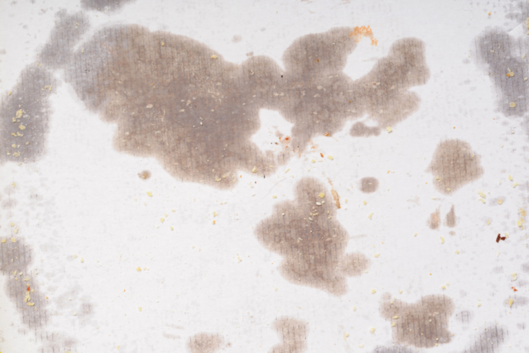 Jak odstranit mastný flek ze zdi?