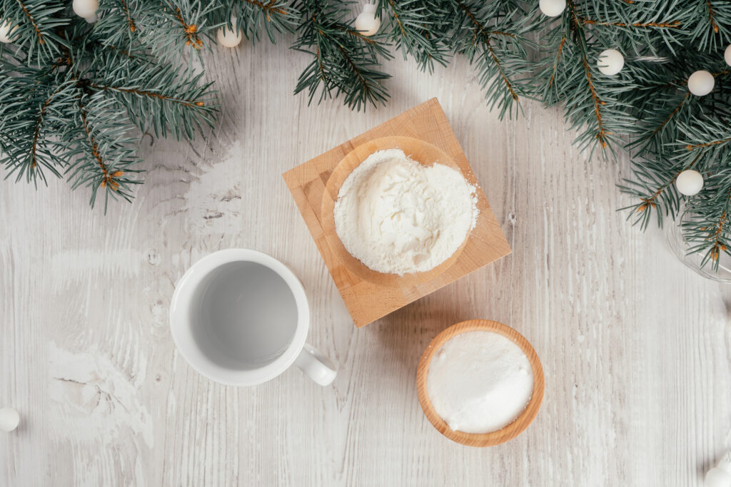 ingredience na vánoční ozdoby ze studeného porcelánu