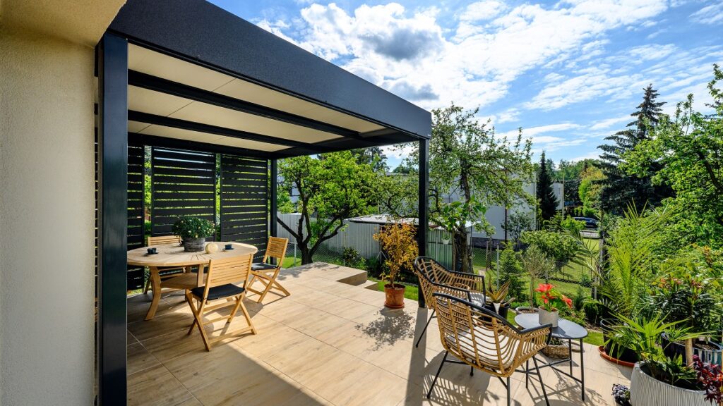 krytá terasa s pergolou