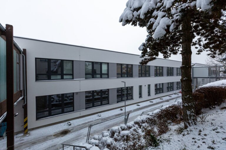 Inspirujte se správným postupem výměny oken: Izolační skla IZOS pracují se sluncem a umí získat teplo zdarma