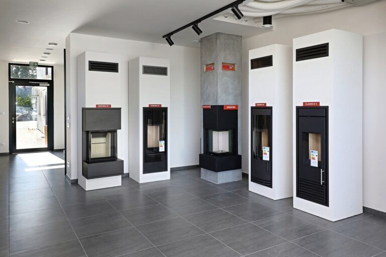 Stavíte dům a řešíte kamna, komín či rekuperaci? Přijde se podívat do showroomu Schiedel