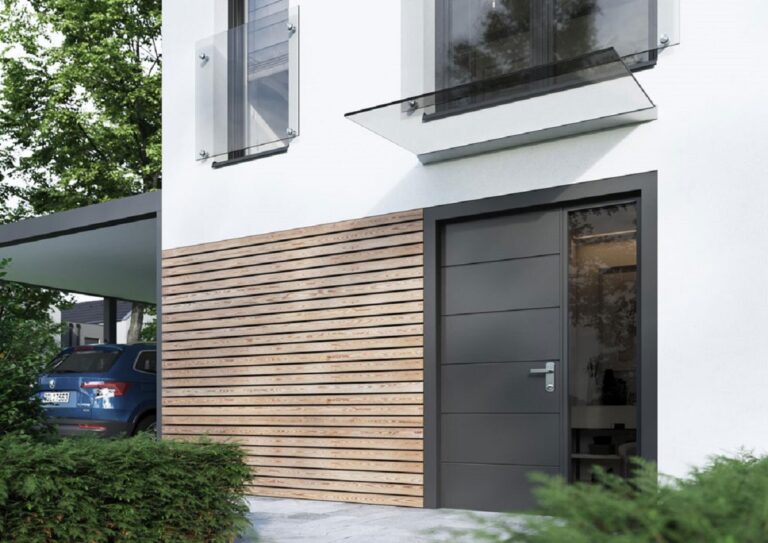 Chcete si pořídit skleněnou stříšku nad vchodem? Poradíme Vám, co je důležité neopomenout!