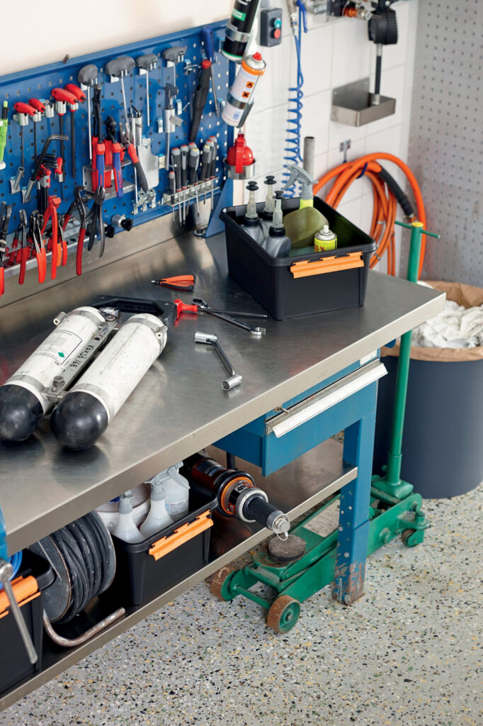 ponk a pracovní náradí